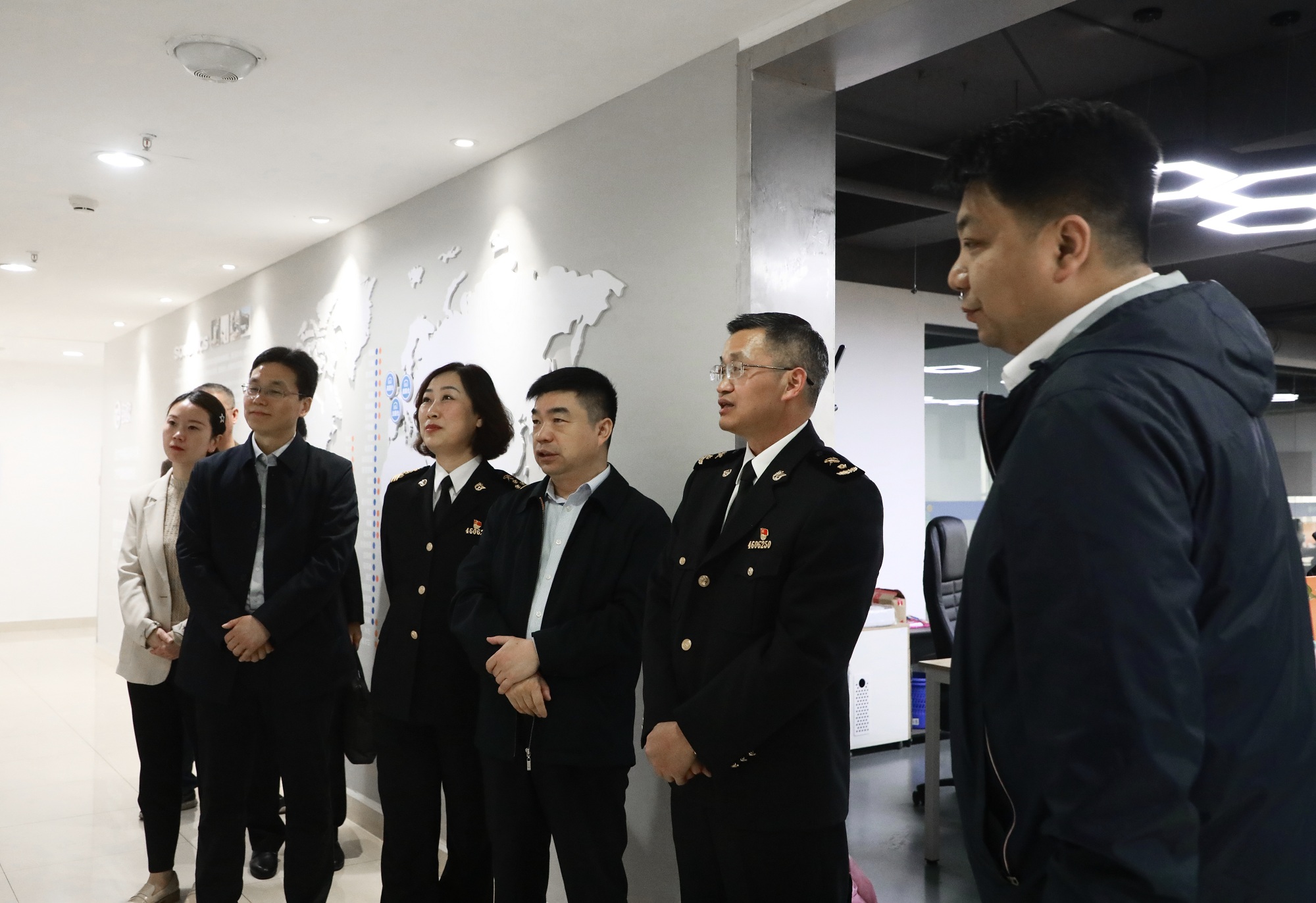 luck18xinli(�й���)-�ٷ���վ